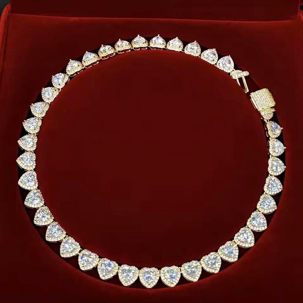Gold Heart Shaped Necklace 16 Inch 444 E